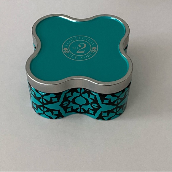 Yankee Candle Y Collection Penelope Tin Candle NEW - Picture 4 of 12